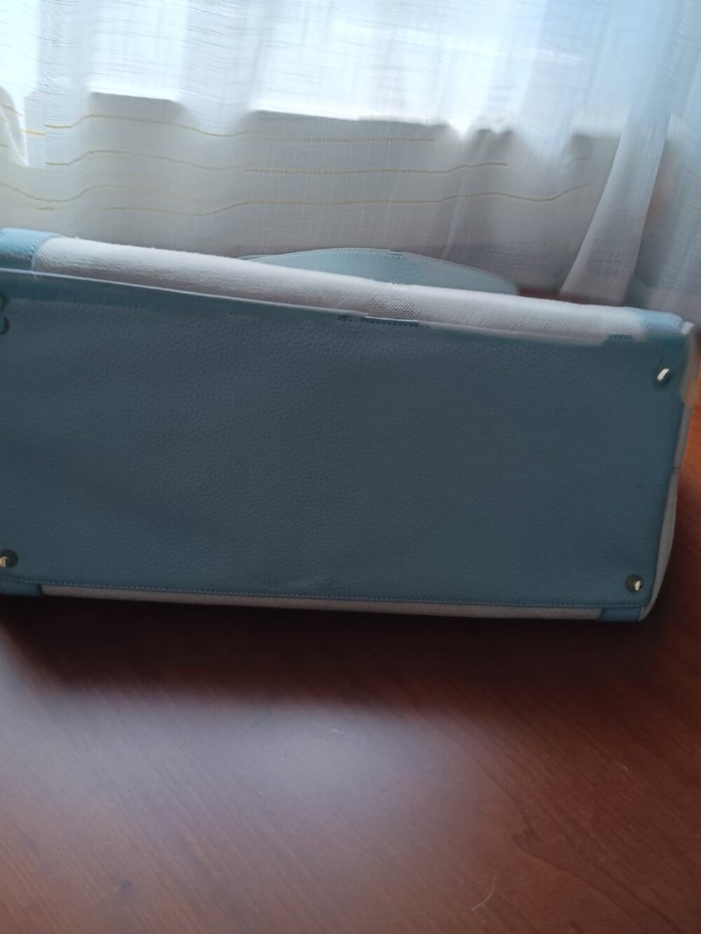NWT Neely and Chloe Travel Tote Light Blue Pebbled Leather & White Canvas - Picture 5 of 10